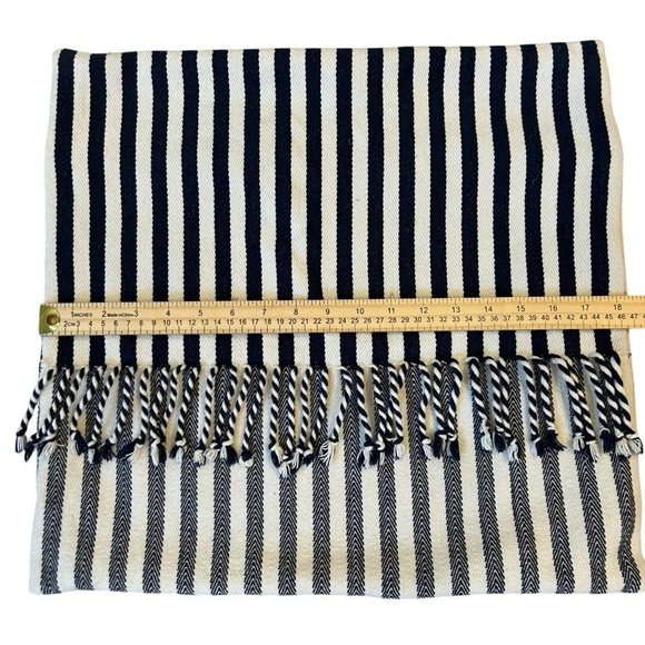 Set of 2 Matching Striped Fringe Navy Blue & cream White Pillow Case Shams 💙🤍 - Picture 5 of 8